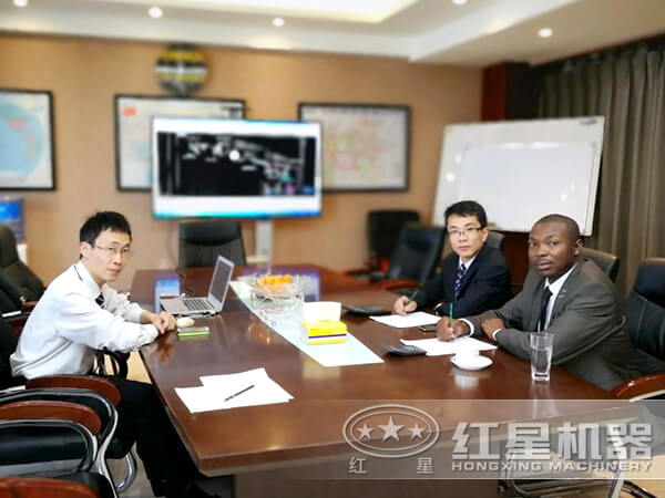 來廠咨詢、了解設(shè)備的客戶